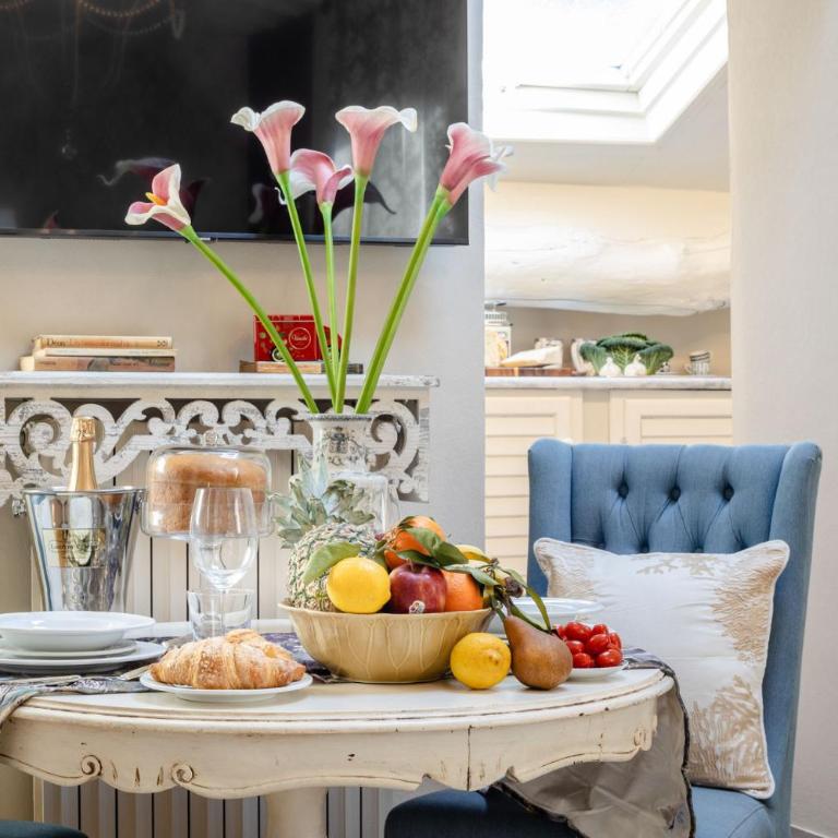 Moro Studio Suite, Classy and Romantic Apartment in Lucca - One-Bedroom Apartment - 22