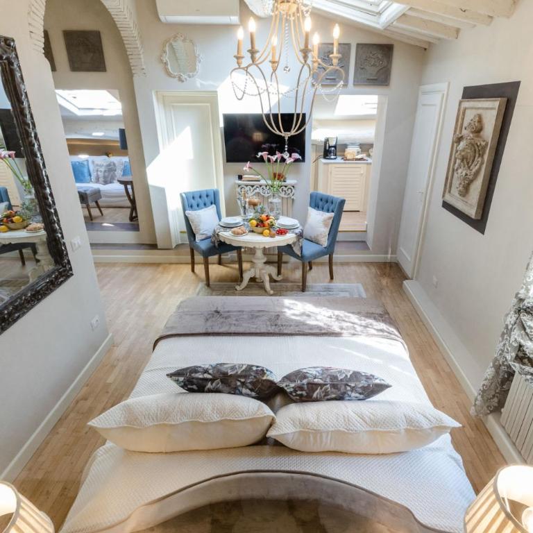 Moro Studio Suite, Classy and Romantic Apartment in Lucca - One-Bedroom Apartment - 35
