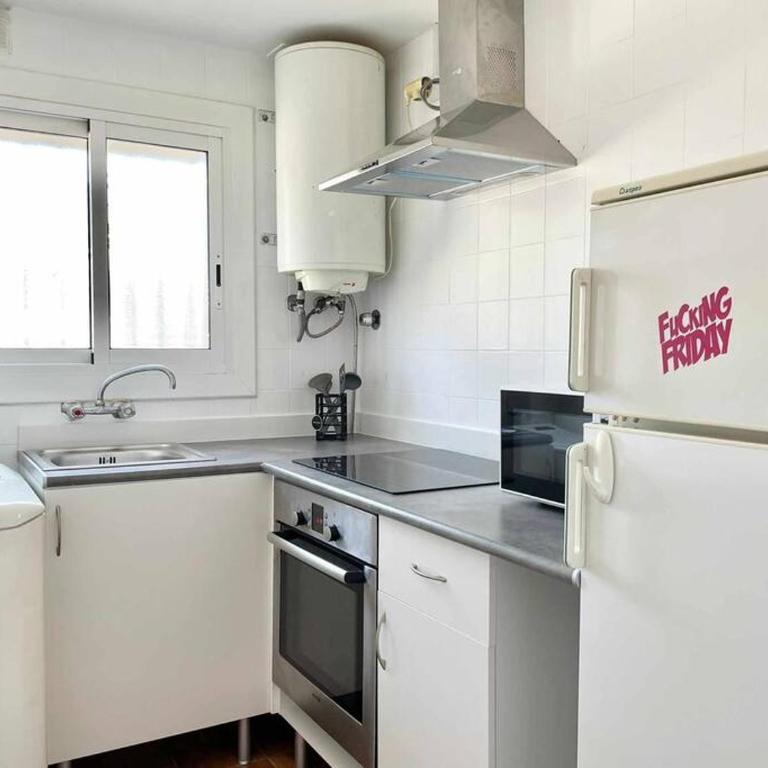 Apartamento a primera línea en Roses - Two-Bedroom Apartment - 4