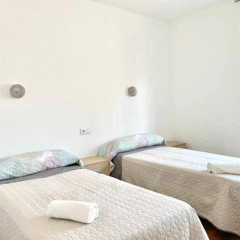 Apartamento a primera línea en Roses - Two-Bedroom Apartment - 9