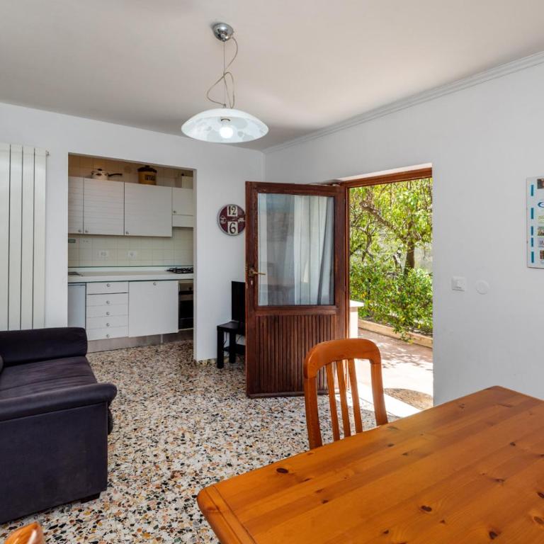 CASA BELL - Appartamento con parcheggio privato e bike room - Appartamento con 2 Camere da Letto - 3