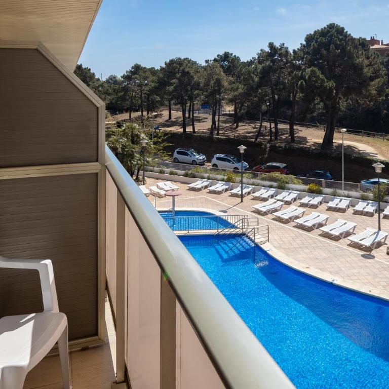 htop Royal Star & SPA #htopFun - Habitación Doble con vistas a la piscina (2 adultos) - 2 camas - 2