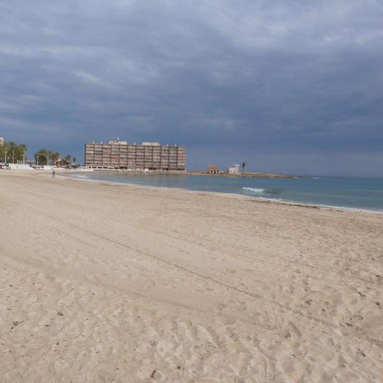 Modern Apartment in Torrevjea 200m From the Loccos Beach - Apartamento de 2 dormitorios - 18