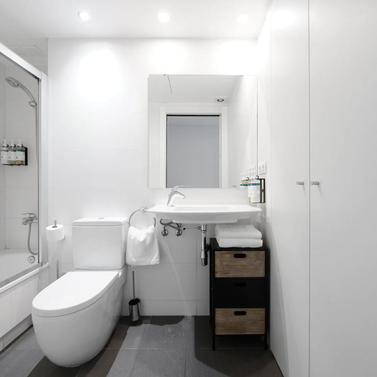 Numa Barcelona Colmena - 2 Bedroom Apartment with Sofa Bed - 4