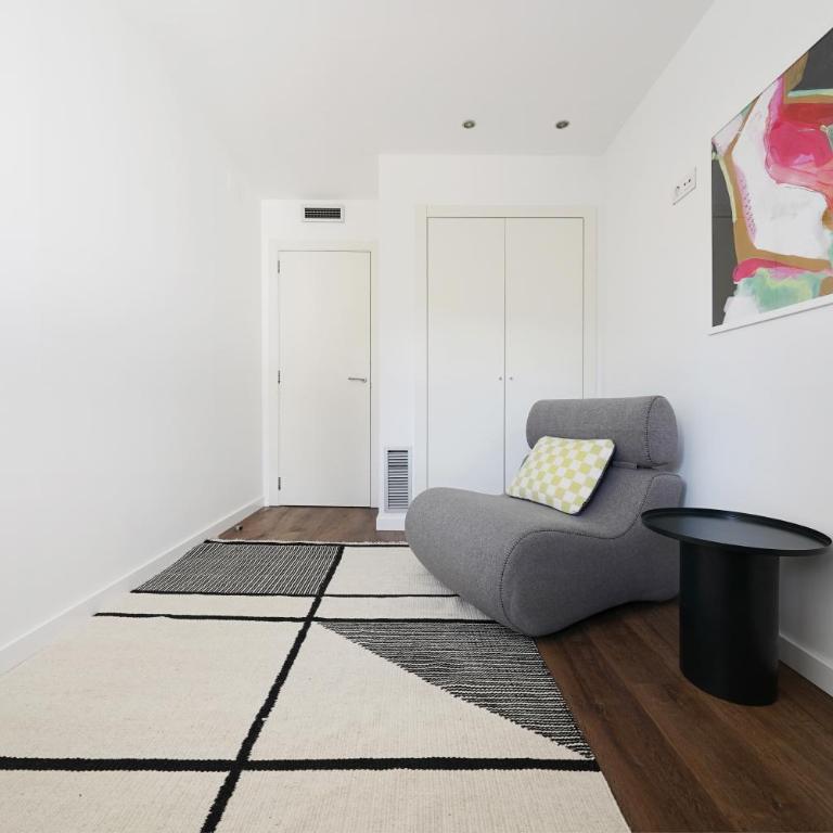 Numa Barcelona Colmena - 3 Bedroom Apartment with Terrace - Duplex - 12