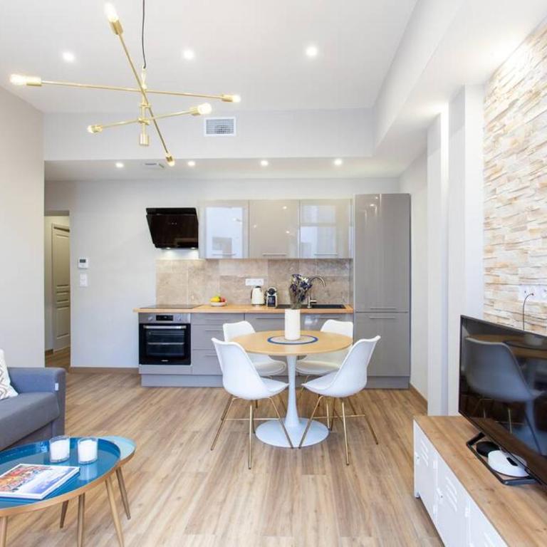 L19 Staywiz us - 1BDR Massena central 2mins Sea PromenadeAC Balcony - Appartement 1 Chambre - 7