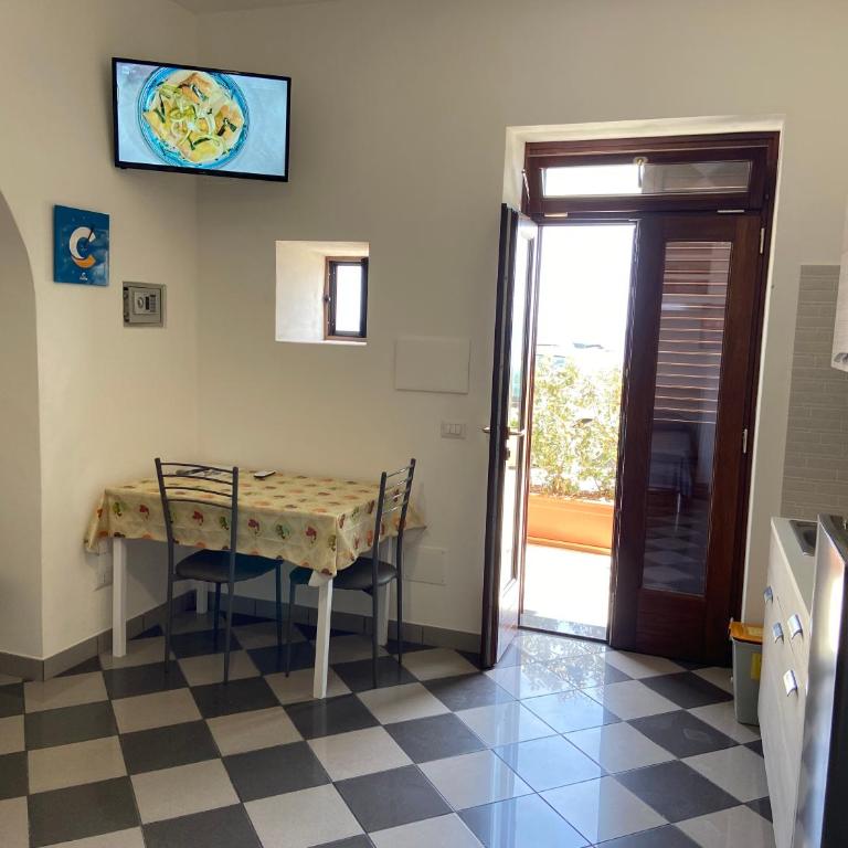 LIPARI by the Port (A) - (Holiday Housing) - Appartamento Monolocale con Vista Mare - 21