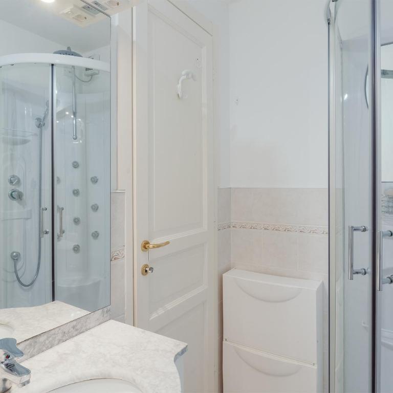 GuestHost - Sanremo Amazing Apartment with Private Parking - Monolocale - 13