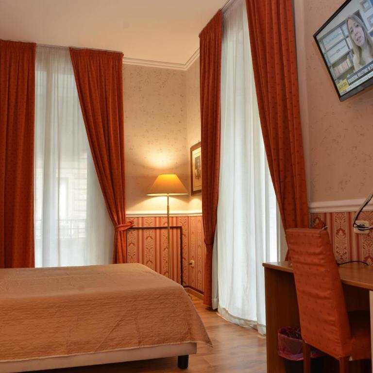 Catania Centro Rooms - Deluxe Double or Twin Room with Balcony - 3