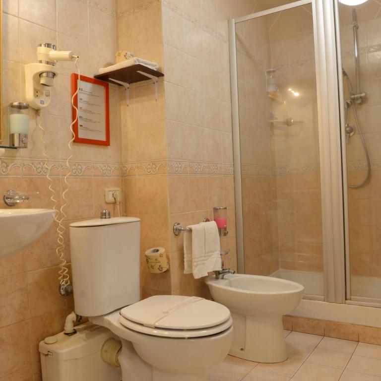 Catania Centro Rooms - Deluxe Double or Twin Room with Balcony - 1