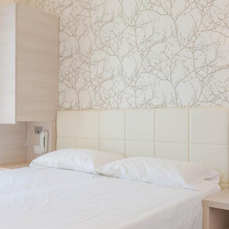 Hb Hotels Orchidea Blu - Camera Matrimoniale Standard - 4