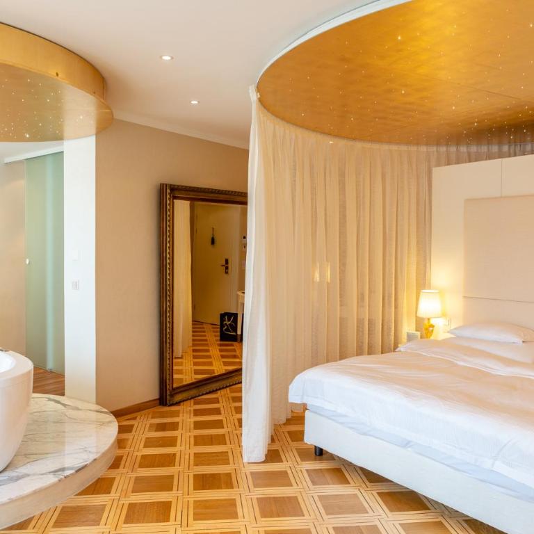 Hotel des Balances - Romantische Suite mit Flussblick und Balkon - 5