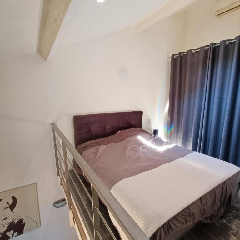 Joli Duplex cathédrale - Appartement 1 Chambre - 23