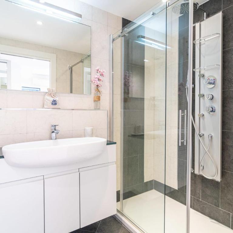 Cannes Rue d'Antibes Premium 2 BDR 2 baths Exclusive Olam Properties - Apartamento de 2 dormitorios - 20