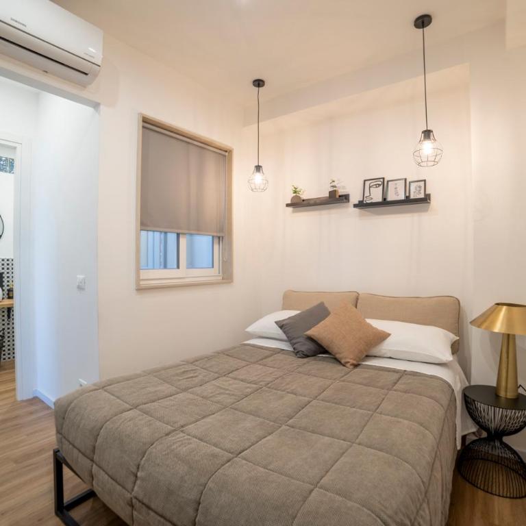 Vista d’amare - Habitación con cama extragrande y vistas al jardín - 4