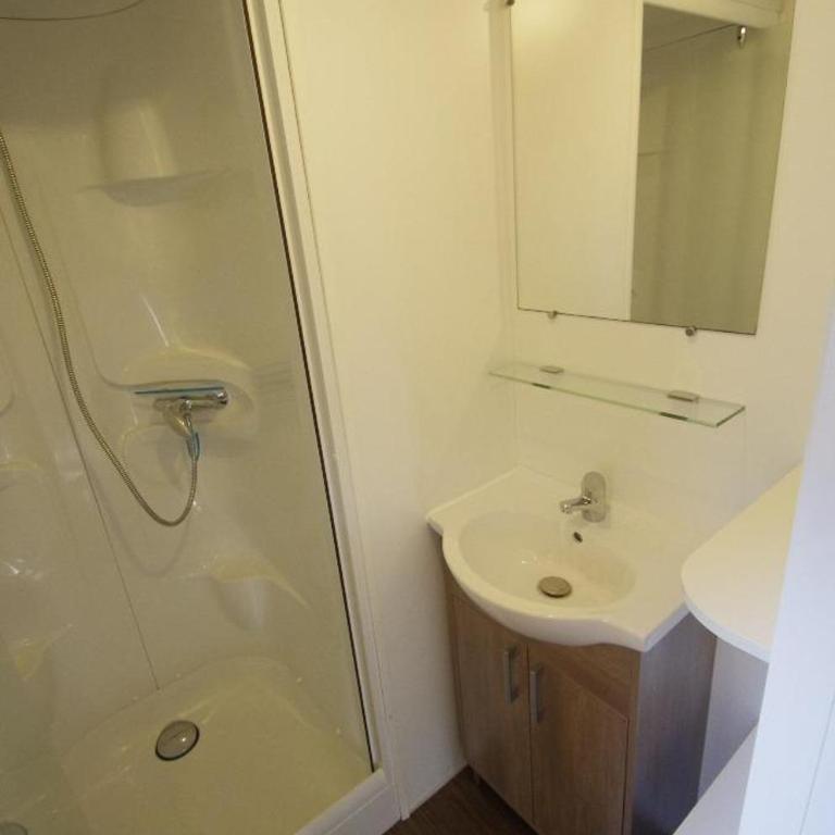 Harbers zonvakanties chalets met airco camping Leï Suves Roquebrune sur Argens - Chalet 3 Chambres - 4