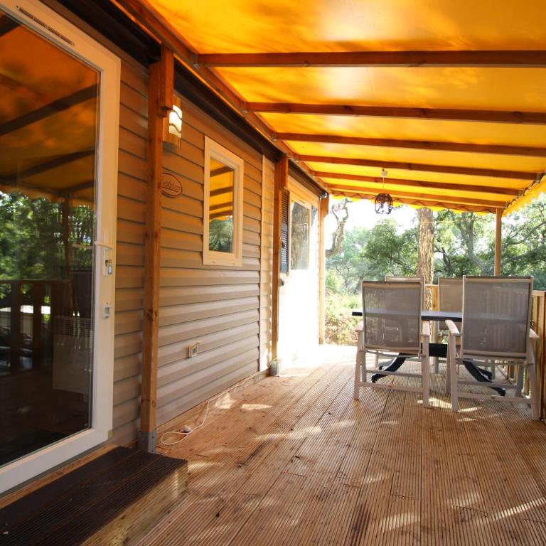 Harbers zonvakanties chalets met airco camping Leï Suves Roquebrune sur Argens - Chalet 3 Chambres - 24