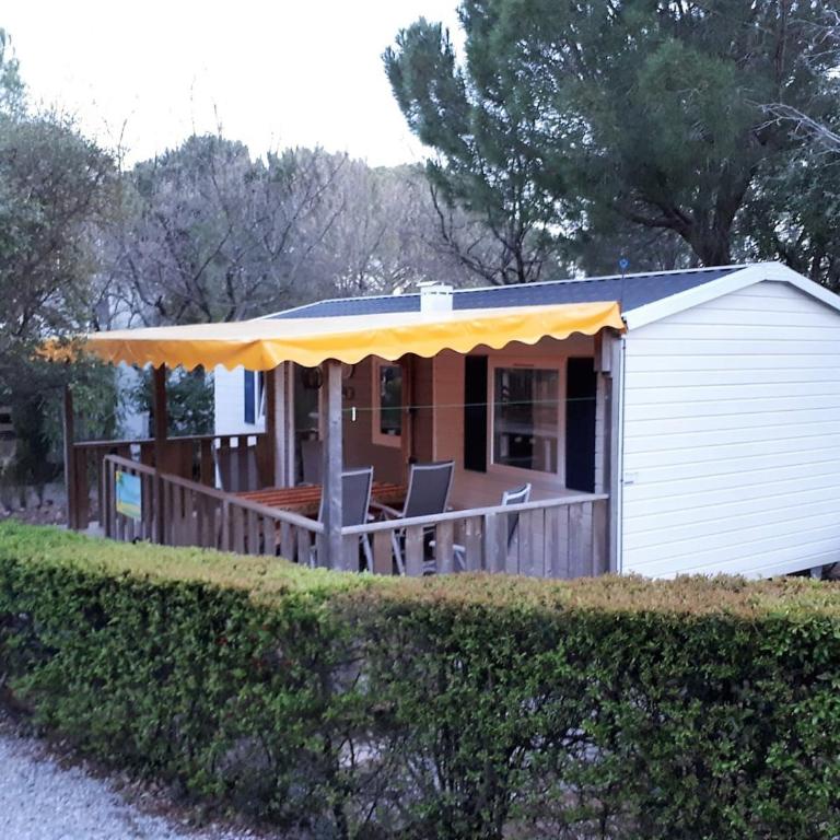 Harbers zonvakanties chalets met airco camping Leï Suves Roquebrune sur Argens - Chalet 3 Chambres - 1