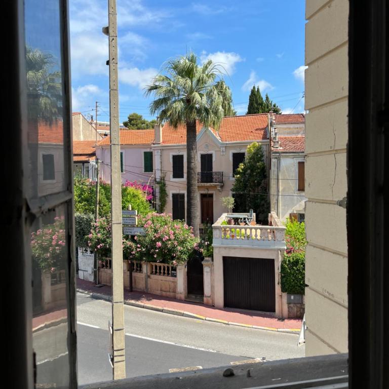 3BR Sea View Apartment Private Terrace Steps to Old Town & Palais - Appartement - 45