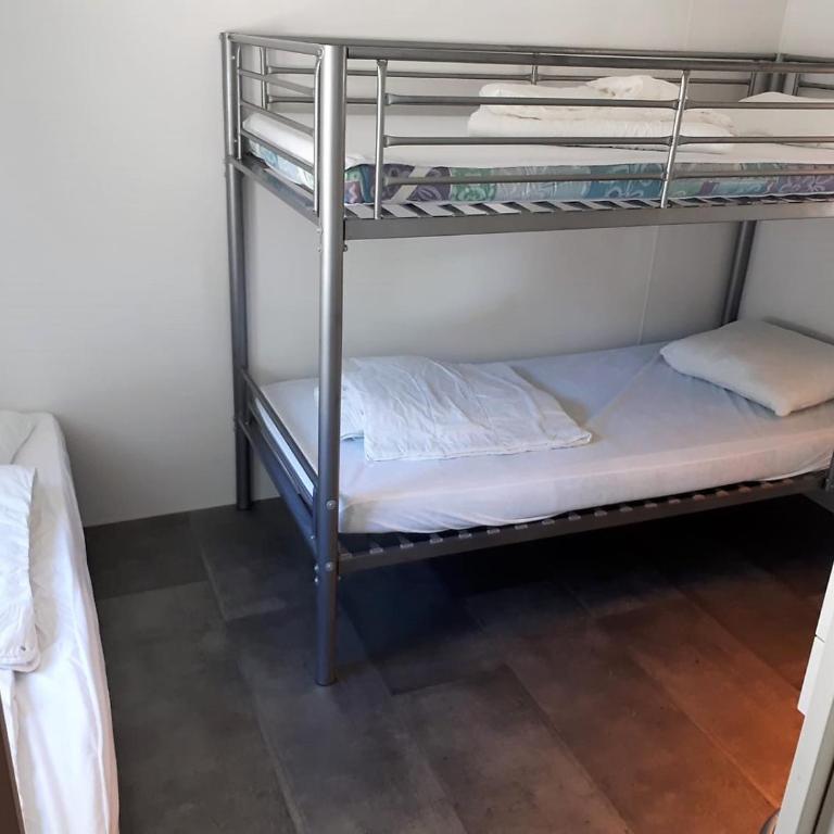 Harbers zonvakanties chalets met airco camping Leï Suves Roquebrune sur Argens - Chalet 3 Chambres - 18