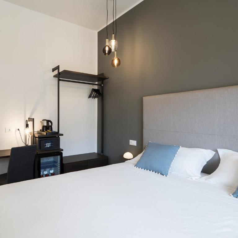 Savoia Rooms Roma - Chambre Lit Queen-Size avec Balcon - 7