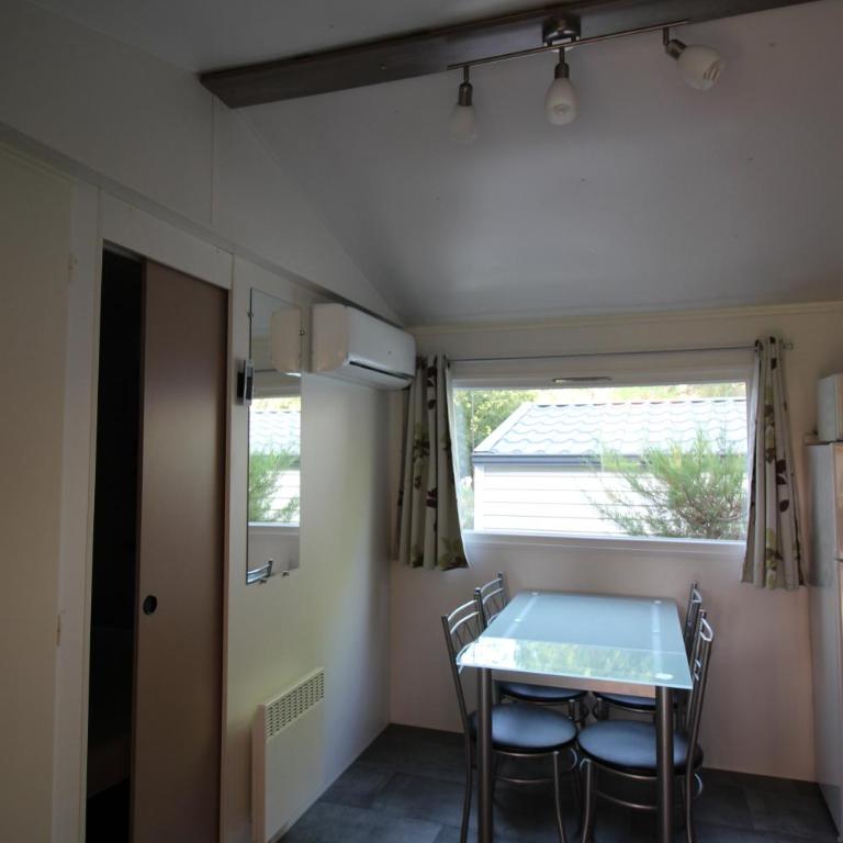 Harbers zonvakanties chalets met airco camping Leï Suves Roquebrune sur Argens - Chalet 3 Chambres - 25