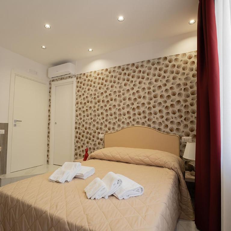 GreRos H. Rooms Napoli Centro by Clapa Group Dislocated Hospitality - Standard Double Room - 12