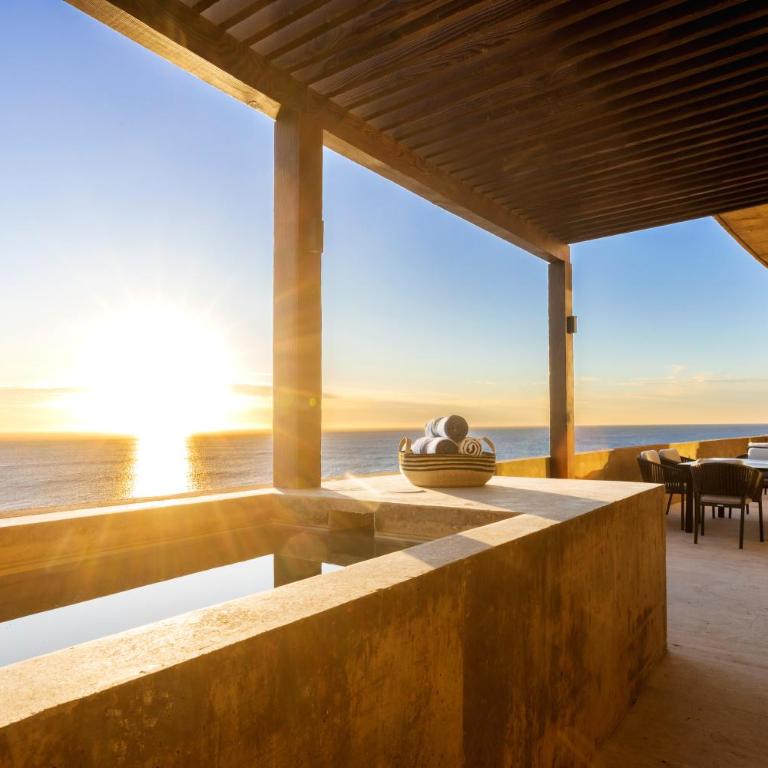 Private Hot Tub - Ocean View - GYM - Free Parking - Three-Bedroom Apartment - 29