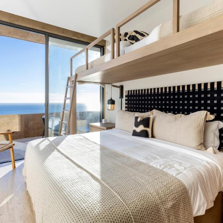 Private Hot Tub - Ocean View - GYM - Free Parking - Three-Bedroom Apartment - 50
