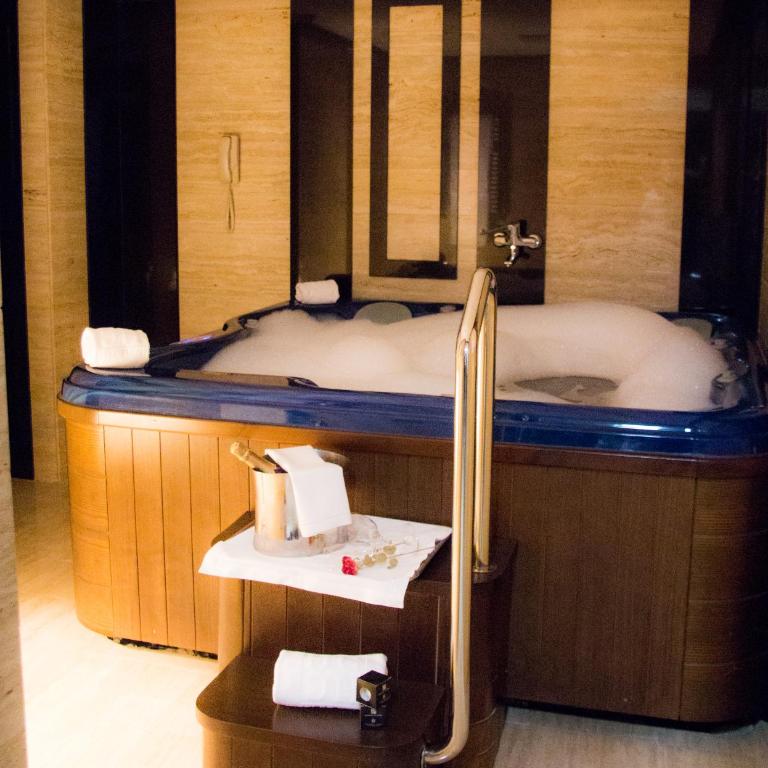 Hotel Cordoba Center - Suite Grand con Jacuzzi® - 6