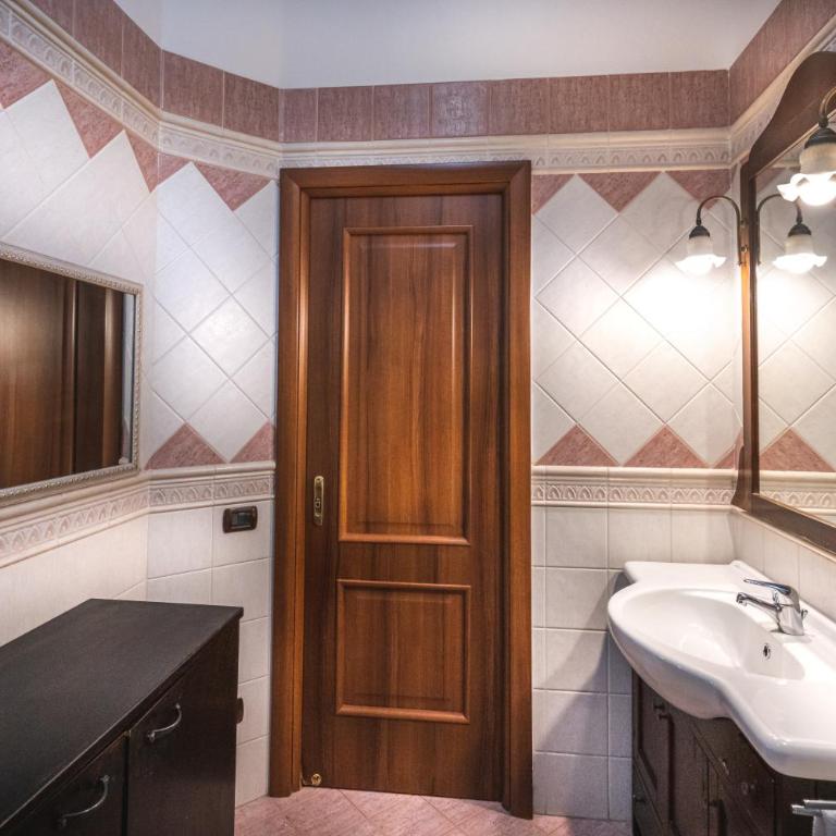 Apartment Giuliani - Three-Bedroom Apartment - 18