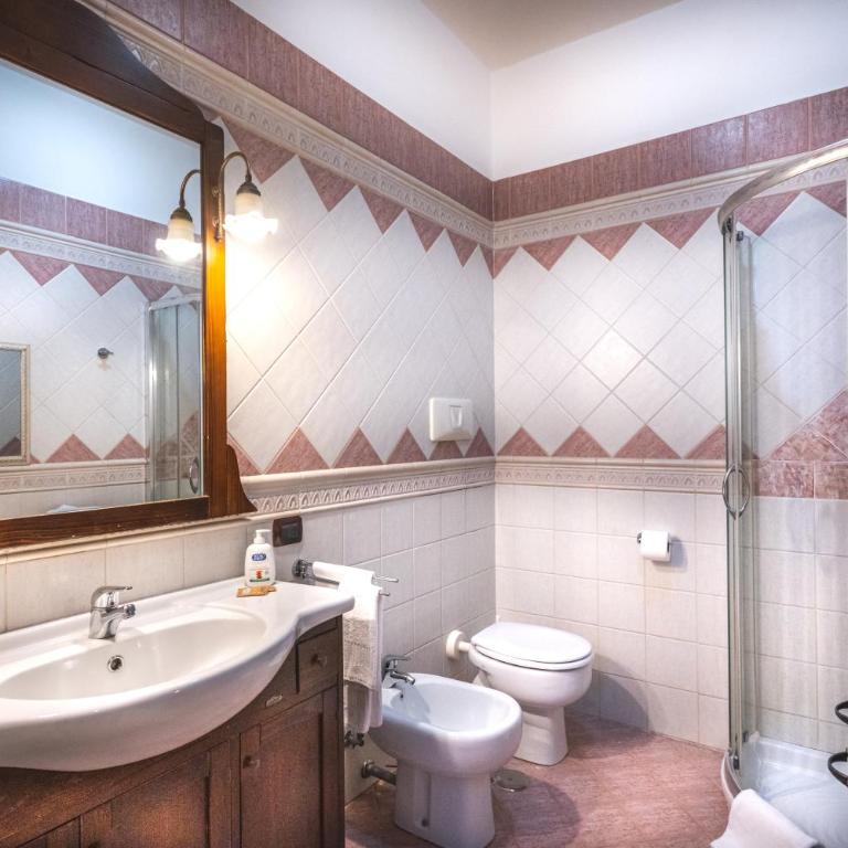 Apartment Giuliani - Three-Bedroom Apartment - 17