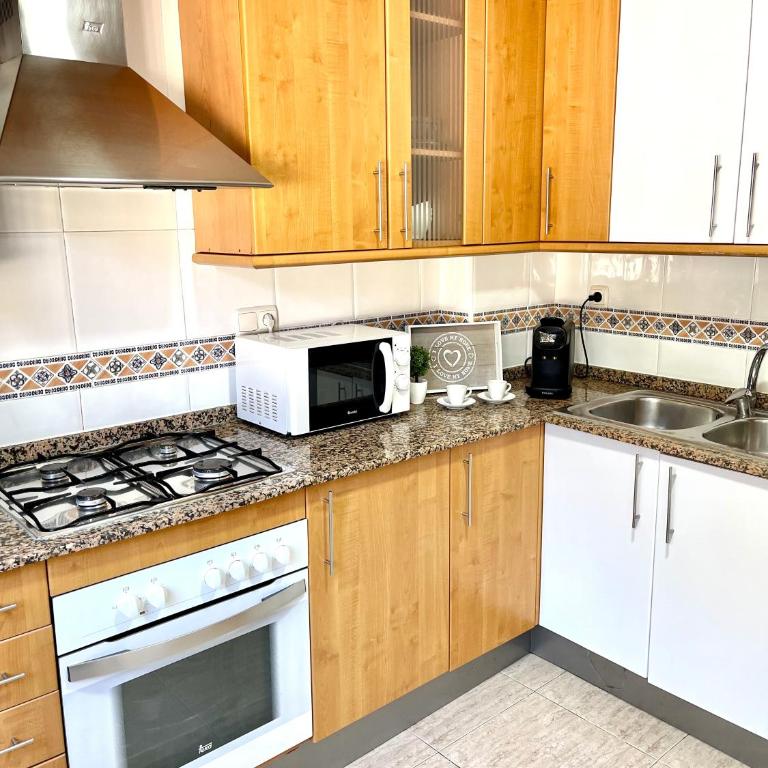 APARTBEACH GREEN RELAX MUY LUMINOSO JUNTO PLAYA y BARBACOA - Apartamento con terraza - 10
