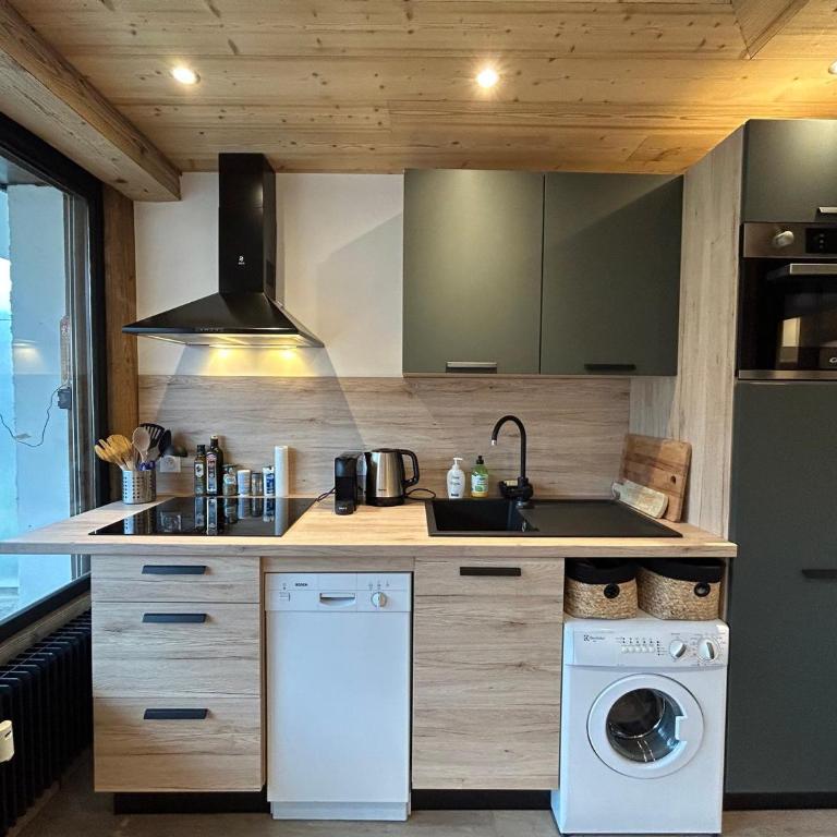 Charmant studio rénové à La Clusaz - 4 pers, terrasse, parking - FR-1-437-102 - Appartamento - 4