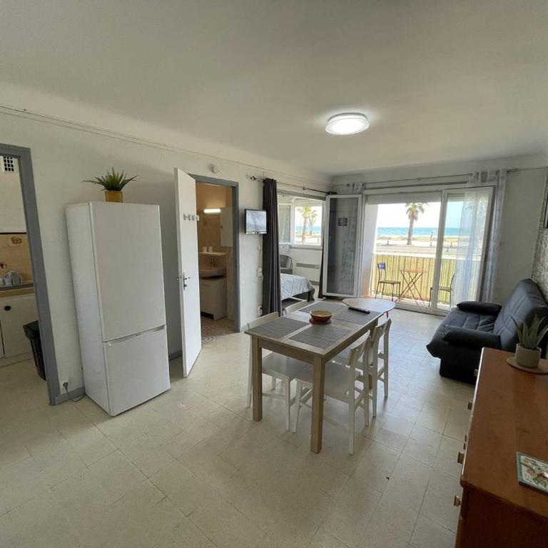 Studio 4 pers. en bord de mer avec balcon, parking et animaux admis à Saint-Cyprien. - FR-1-106-94 - Apartment - 1