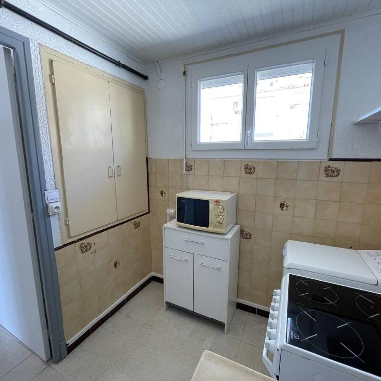 Studio 4 pers. en bord de mer avec balcon, parking et animaux admis à Saint-Cyprien. - FR-1-106-94 - Apartment - 10
