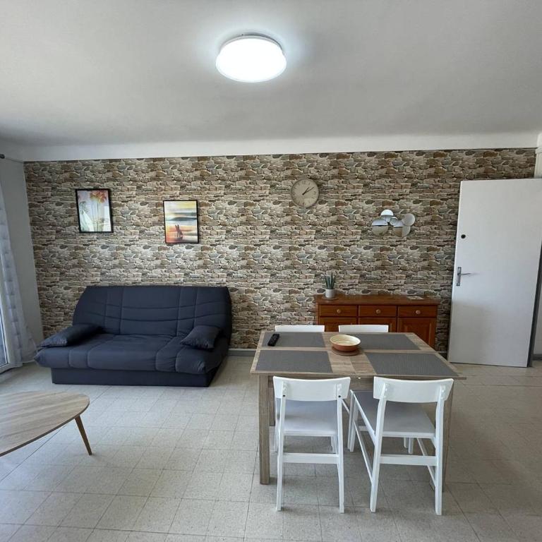 Studio 4 pers. en bord de mer avec balcon, parking et animaux admis à Saint-Cyprien. - FR-1-106-94 - Apartment - 23