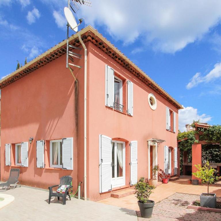Amazing Home In Martigues - Ferienhaus mit 3 Schlafzimmern - 12