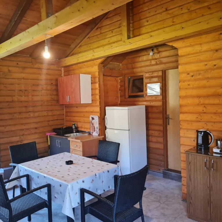 Flora&Fauna - Two-Bedroom House - 12