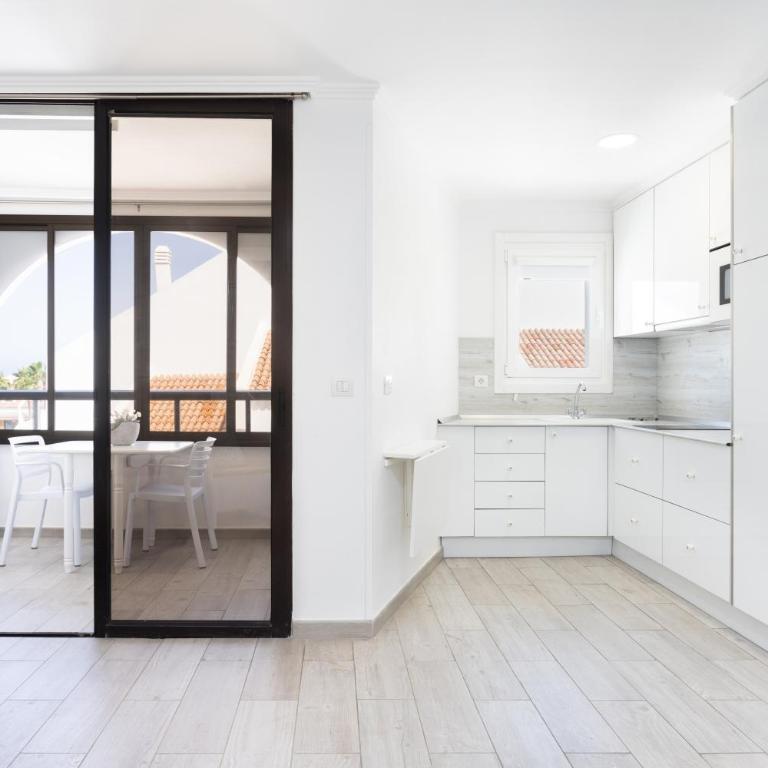 3 apartments 50m from the Las Americas Promenade with heated pool - Estudio - 6