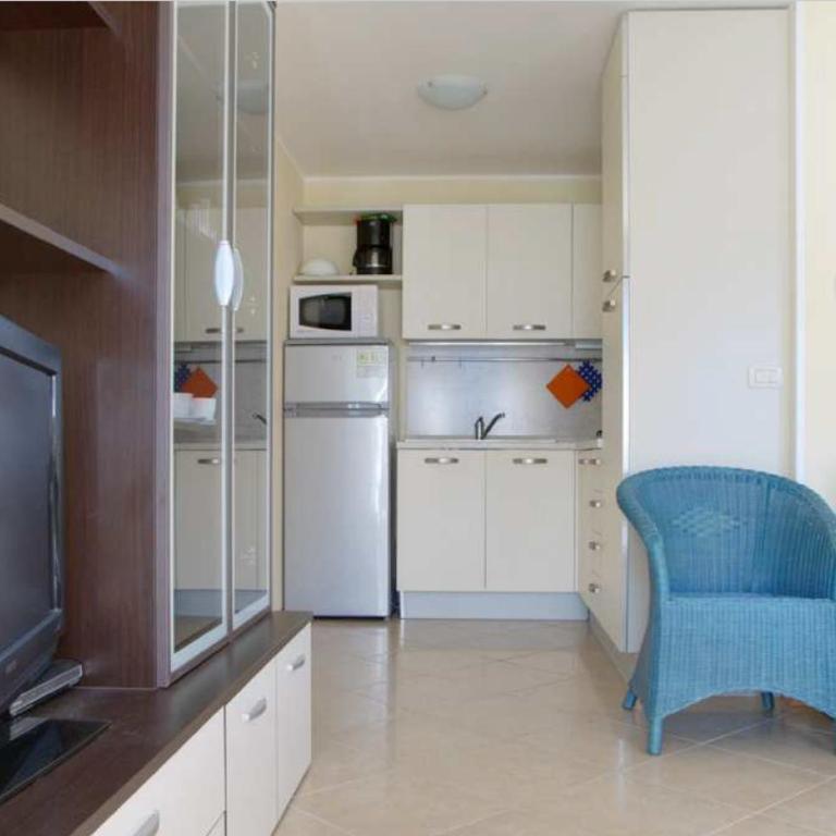 Hotel Florida - Appartamento con Vista Lago - Dependance - 7