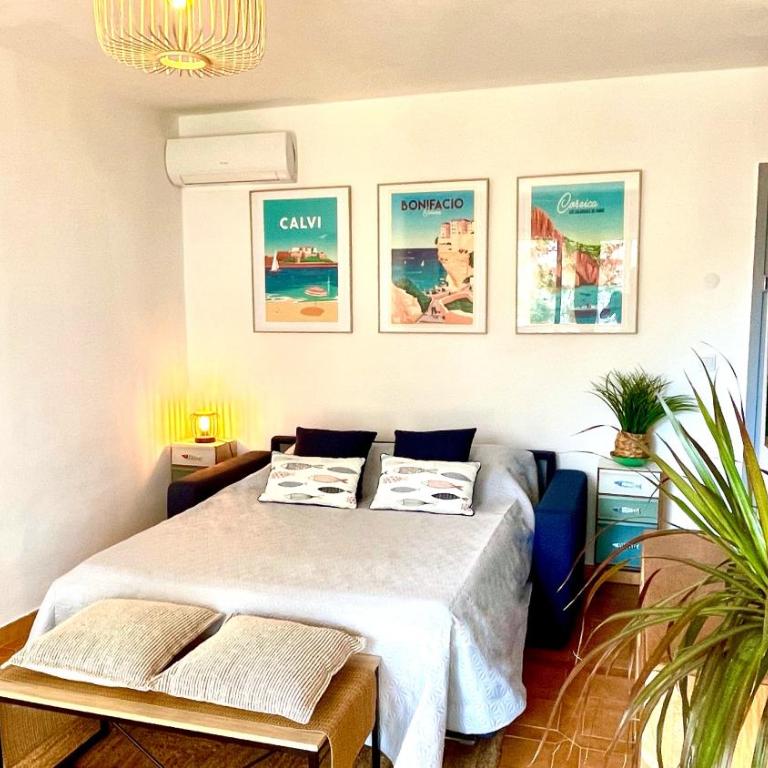 Appartement ou Studio la mer & la plage à vos pieds CALVI - Studio with Sea View - 1