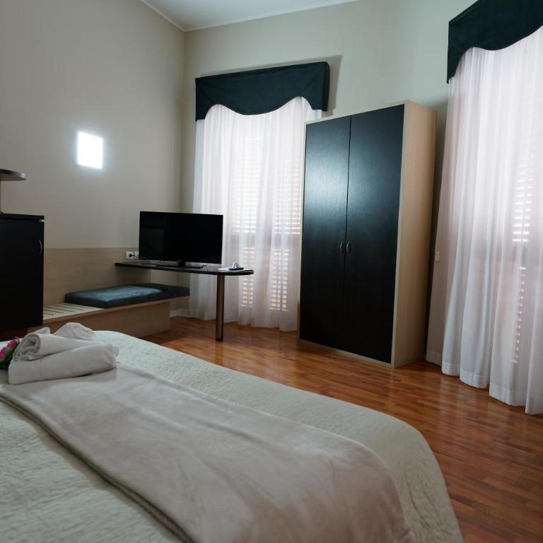 Hotel Sant'Elia - Camera Matrimoniale Standard - 6