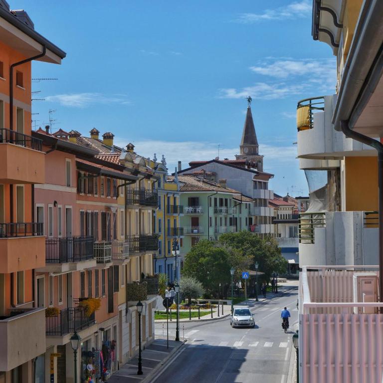 Lounge Del Duca, centralissimo bicamere su due livelli - posto auto a richesta - Appartamento con 2 Camere da Letto - 1