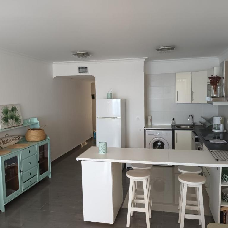 Great oportunity Costa Adeje Holiday apartment first sea line Free Wifi - Apartamento de 1 dormitorio - 18