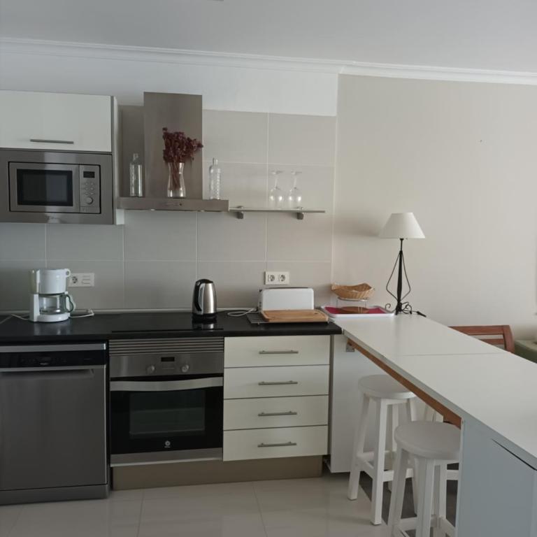 Great oportunity Costa Adeje Holiday apartment first sea line Free Wifi - Apartamento de 1 dormitorio - 13