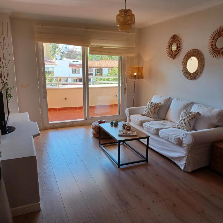 Apartamento 140 m2, 400 metros de la playa en Benalmadena - Three-Bedroom Apartment - 7