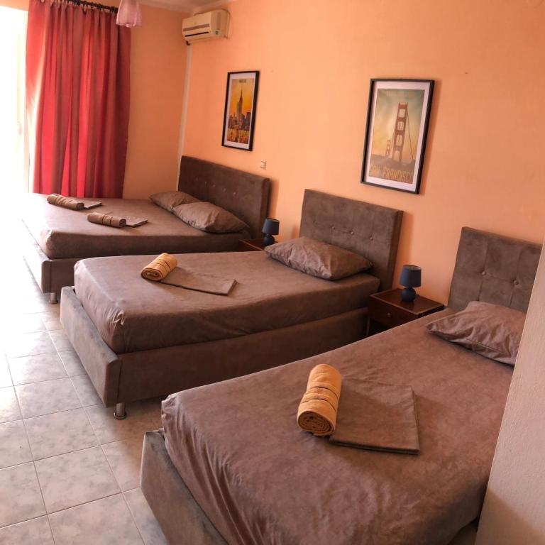 Guest House Green Garden - Quadruple Room with Terrace - 4