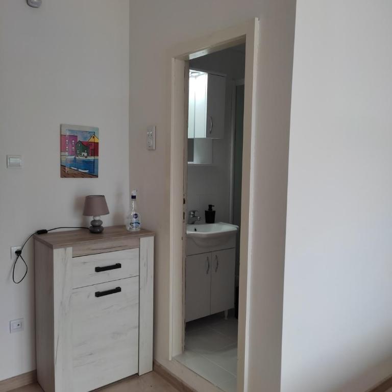 Apartments Iva - Deluxe Double Room (2 Adults + 1 Child) - 1
