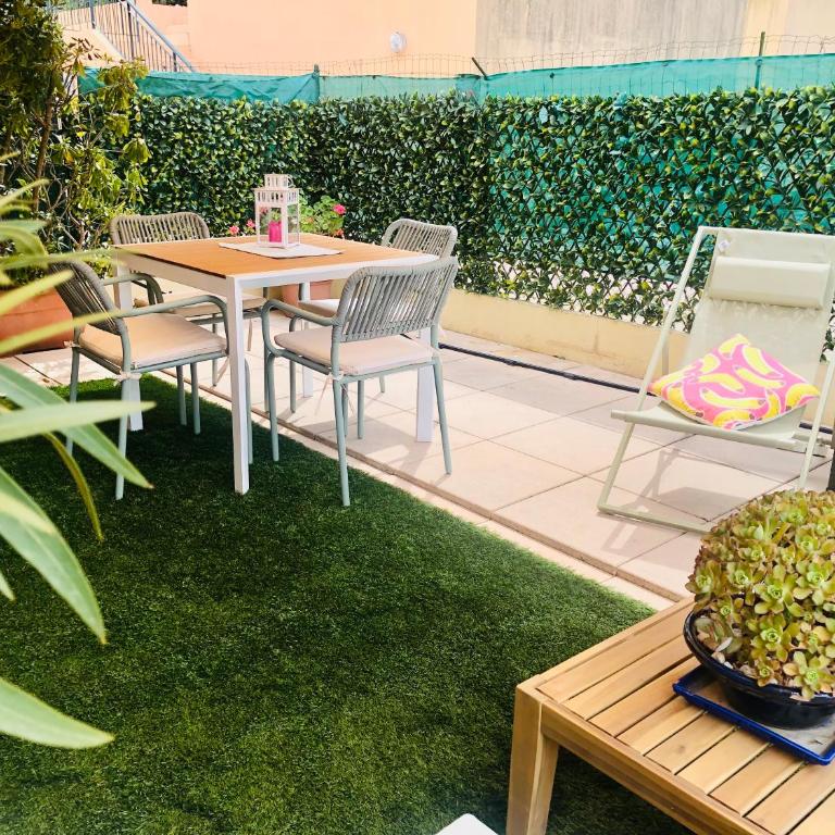 Mon Appart avec Terrasse et Piscine - Appartement avec Terrasse - 35